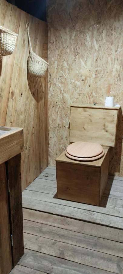 Evasion En Pleine Nature, Tipi Insolite Et Jacuzzi Au Pont Du Gard ! Vers Pont du Gard Ngoại thất bức ảnh